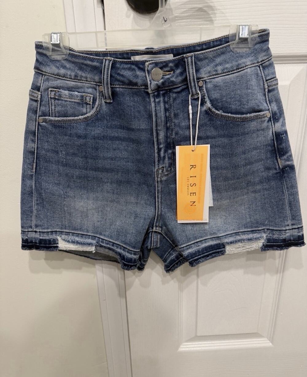risen shorts Small